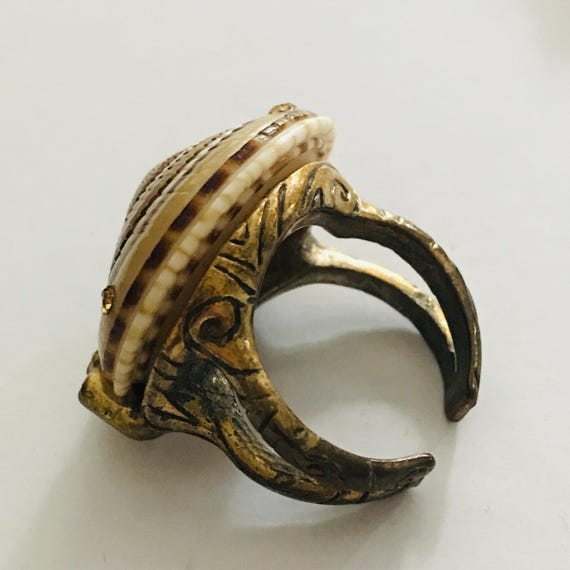 Chico’s Signed Multi-Shell 3 Strand Necklace & Sh… - image 8