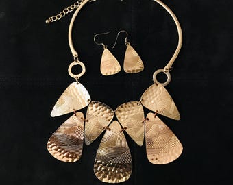 Chico's Set - Reversible Bib Necklace & Earrings - Gold Tone Statement Jewelry
