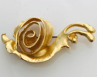 Vintage Gold Tone Snail Brooch - Spiral Shell - Whimsical Nature Pin - Mid Century Style Figural Jewelry