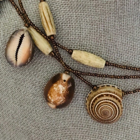 Chico’s Signed Multi-Shell 3 Strand Necklace & Sh… - image 6