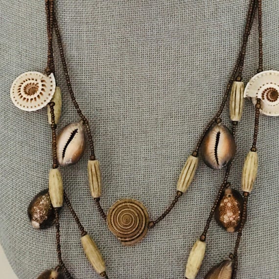 Chico’s Signed Multi-Shell 3 Strand Necklace & Sh… - image 4