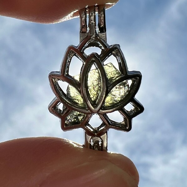 RARE Moldavite Pendant | Synergy 12 | Moldavite Necklace Jewelry | Spiritual Talisman | Genuine Moldavite Locket Stone Cage | Transformation