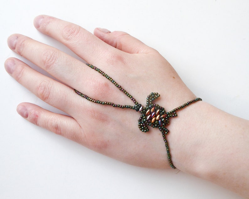 Cute green Turtle beadwork with Rainbow metallic superduo beads. Elastic animal slave bracelet. Beaded bracelet. Hand jewelry. Hand bracelet image 3