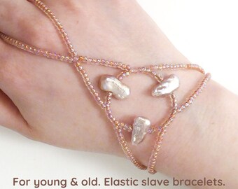 Freshwater Biwa pearls. Elastic slave bracelet. Beaded Bracelet ring. Hand jewellery. Finger bracelet. Ring bracelet. Hand chain ring.