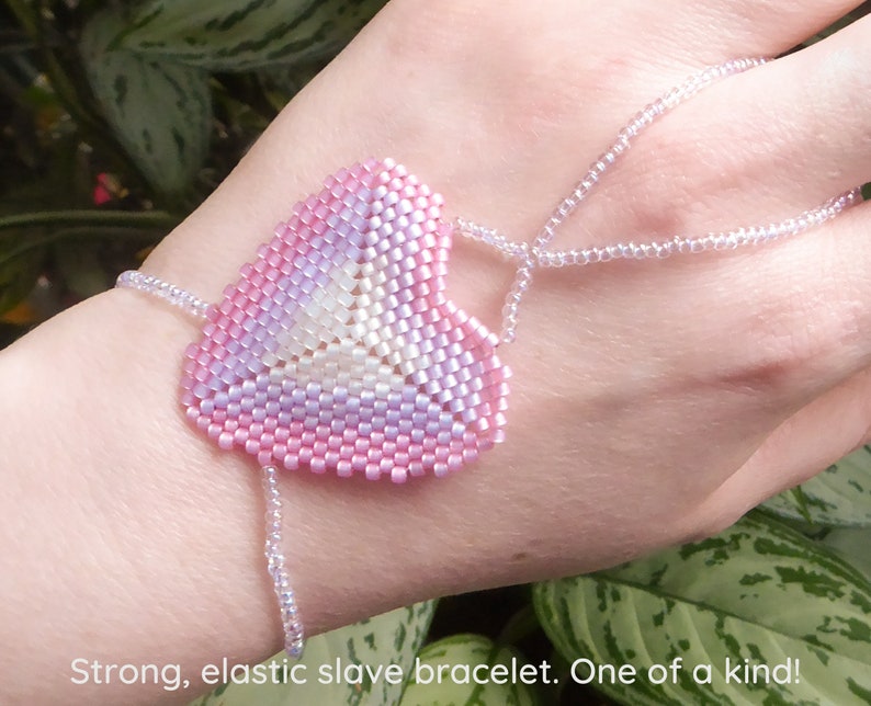 Beadwork heart in 3 pink and purple colors. Elastic slave bracelet. Beaded bracelet ring. Finger bracelet. Hand jewelry. Ring bracelet. image 1