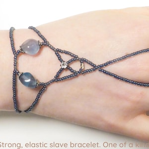 OBSIDIAN, man-made glass beads. Elastic slave bracelet. Bracelets ring. Finger bracelet. Hand bracelet. Hand chain. Hand finger bracelet.