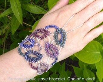 Blue green leaf beadwork, elastic slave bracelet. Beaded Hand finger jewelry, Finger bracelet, Hand jewelry, Ring bracelet, Hand chain ring