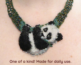 PANDA beadwork necklace. Animal & Nature. Delica seed beads. Vintage rhinestone box closure. Beaded Bib necklace. Collar, statement