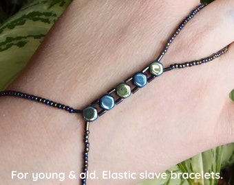 Blue rainbow metallic HoneyComb beads. Reversible elastic slave bracelet. Hand finger jewelry. Finger bracelet. Hand jewelry Ring bracelet.