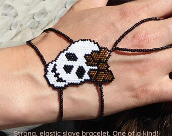 Sugar skull, elastic slave bracelet. Beaded stretchy bracelets ring. Beadwork finger bracelet. Hand jewelry. Hand chain. Ring bracelet.