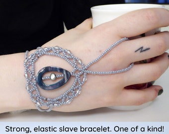 Mother of pearl elastic slave bracelet. Beaded Hand finger jewelry. Finger bracelet. Hand jewelry. Ring bracelet. Hand bracelet. Hand chain.
