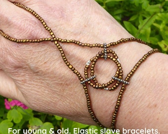 Silver metal links. Copper elastic slave bracelet. Beaded Bracelet ring. Hand jewellery. Finger bracelet. Ring bracelet. Hand chain ring.