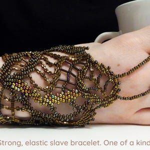 Frei geformtes Perlenarmband. Sklave Armband Schmuck. Finger Armband. Hand-Kette. Ring-Armband. Hand Schmuck. Hand Finger Schmuck