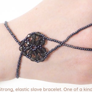 Dark gray faceted heart. Elastic slave bracelet. Hematite metallic seed bead. Ring bracelet. Hand jewelry. Hand finger jewelry. image 1