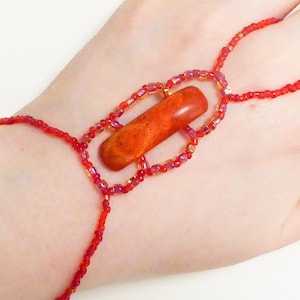 Natural Sponge Coral spacer bar. Elastic gemstone slave bracelet. Crystal hand jewelry. Semi precious stone hand bracelet. Hand chain ring.