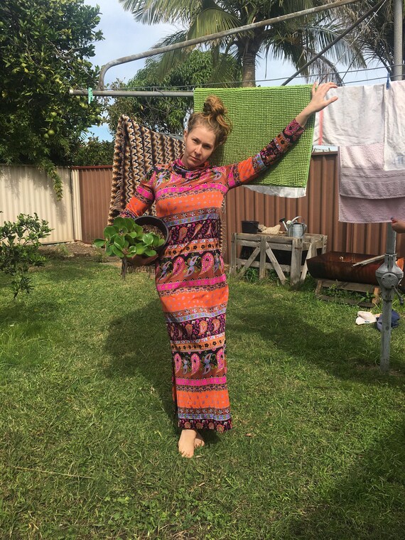 70s vibrant paisley shift dress