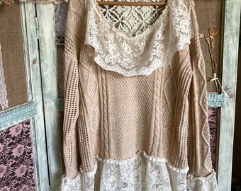 Lacey Pullover