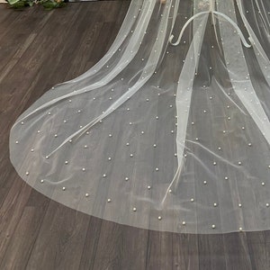 Wedding Veil With Pearl, White Cathedral Veil With Pearl, Chapel Bridal Fingertip Veil, Single Tier Veil, Ivory Minimalist Veil Ivory Veil