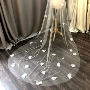 3D Flowers Bridal Veil, Floral Wedding Veil, Cathedral Veil | DLV3DF