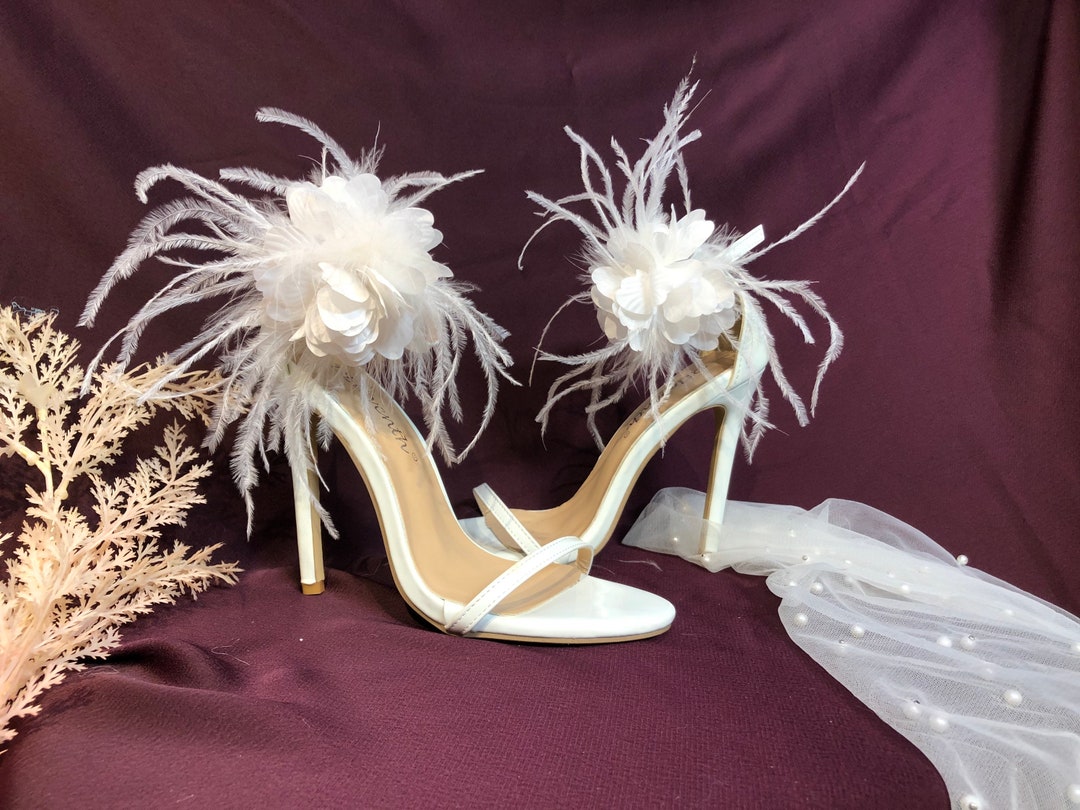 Feather Shoe Clip, Bridal Shoe Clip, White Clip on Shoe Bow, Wedding
