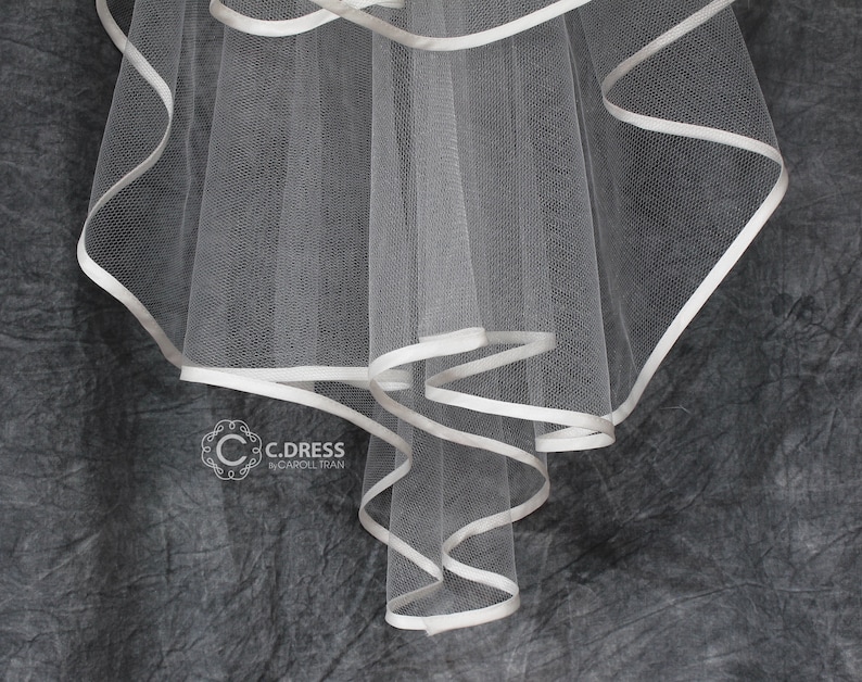 Minimalist Wedding Short Veil, Two layer Simple Silk Borders Veil, Short Veil With Comb, Bridal Wedding Veil image 3