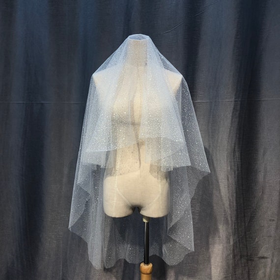 White Sparkle Bridal Veil: Short 2-layer Rhinestone Tulle  display picture 3
