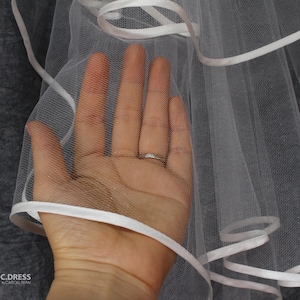 Minimalist Wedding Short Veil, Two layer Simple Silk Borders Veil, Short Veil With Comb, Bridal Wedding Veil image 4