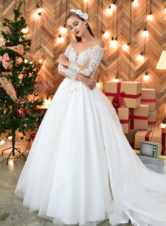 Lace Wedding Dress: Handmade Long Sleeve Bridal Gown - Etsy Israel