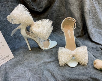 Ivory Lace Wedding Shoe Bow Clips: Handmade Bridal Accessory