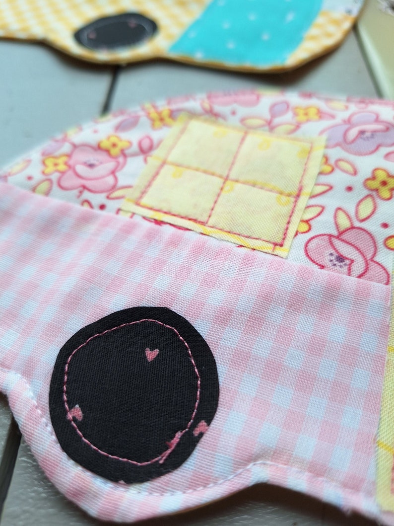 PDF Sewing Pattern-Vintage Camper Mug Rug-Retro Camper Hot Pad-Step by Step Photo Tutorial-Beginner Sewing Tutorial-Easy Sewing Pattern image 5