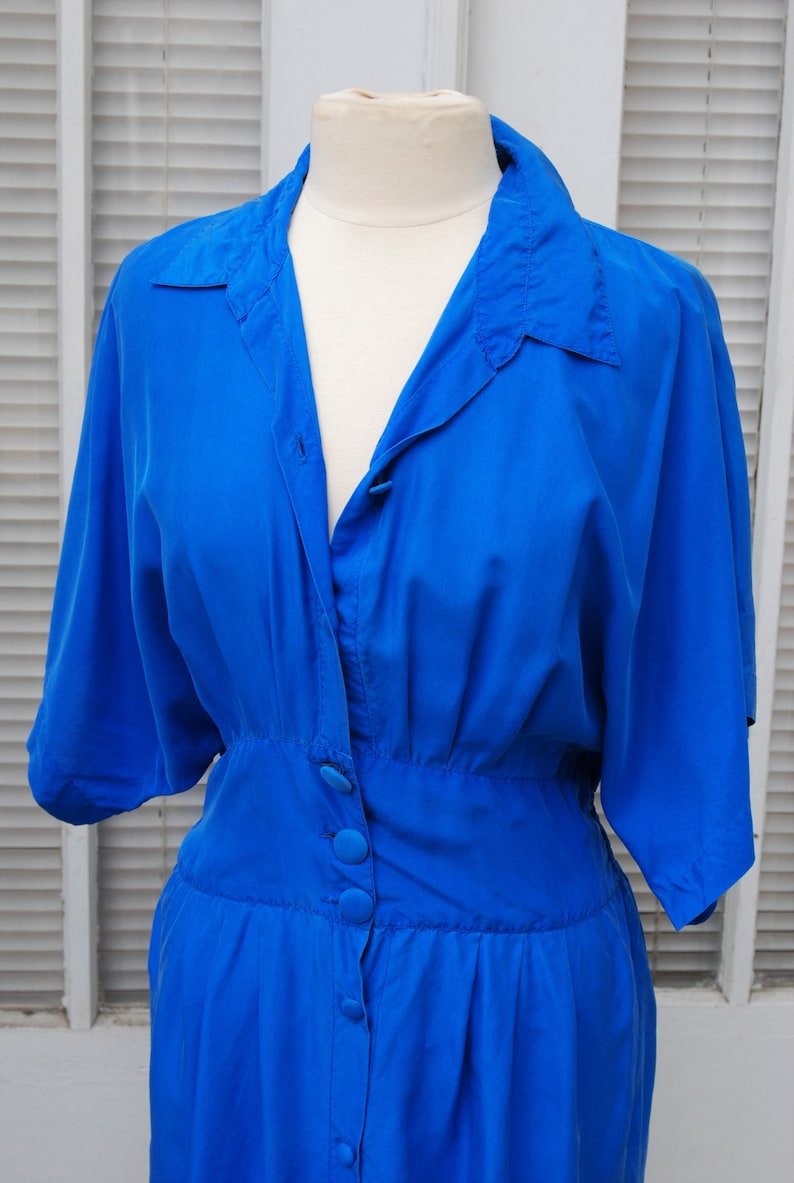 1980s Silk Day Dress Blue Button Up Kimono Sleeves L 40