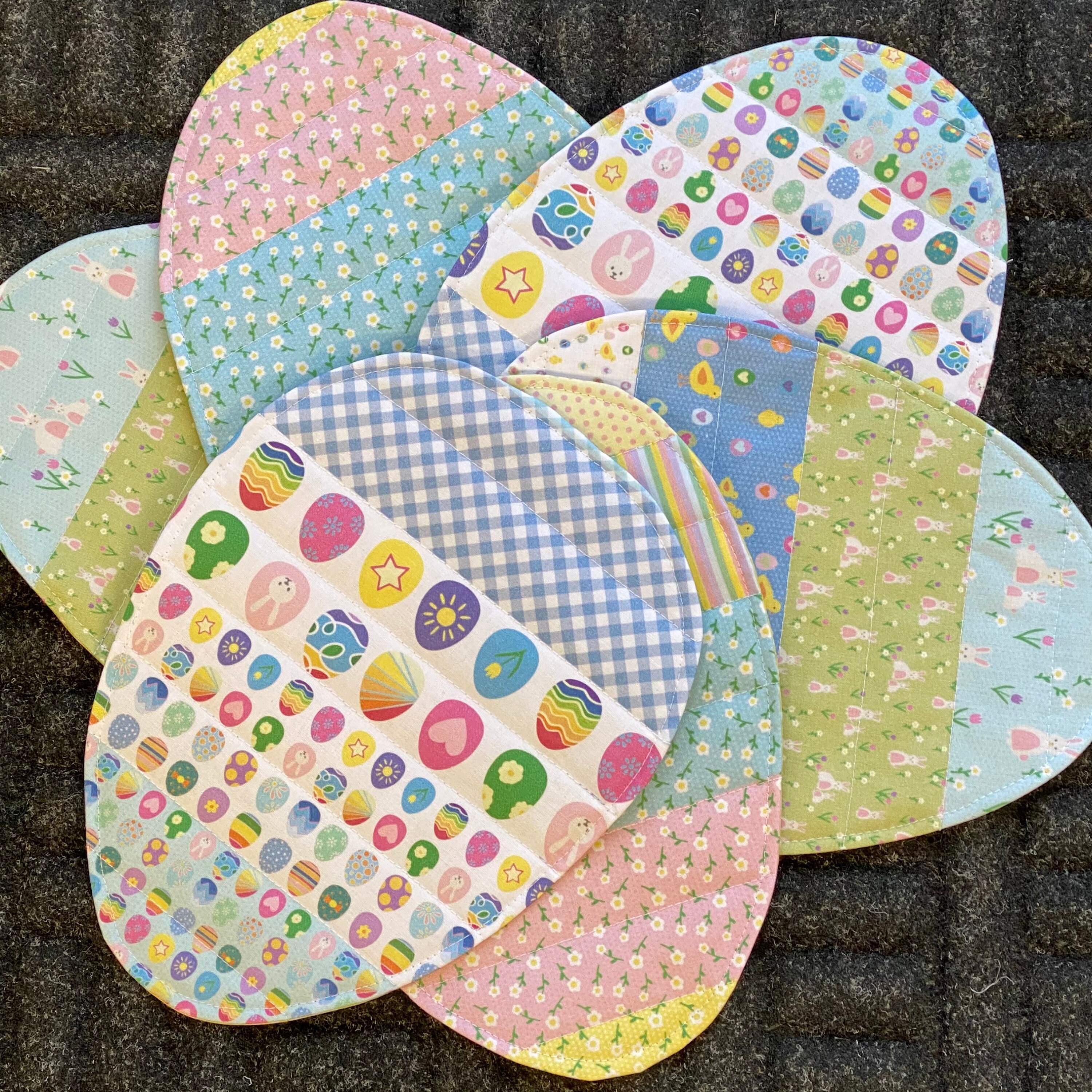 Easter Quilted Table Runner/centre. Egg Shaped. PDF Instructions and ...