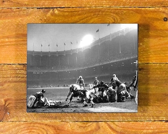 Alan Ameche Wins it - Baltimore Colts 1958 NFL Champions! - Vintage Sports Wood Wall Panel