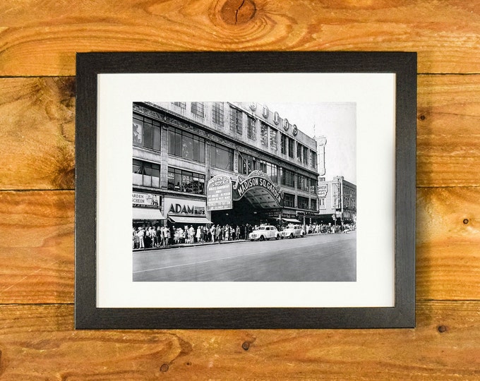 Madison Square Garden - Iconic NYC Arena 1925-1968 - Matted and Framed Vintage Sports Wall Hanging