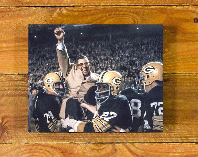 Vince Lombardi & Green Bay Packers 1966 Championship Celebration - Vintage Sports Wood Wall Panel