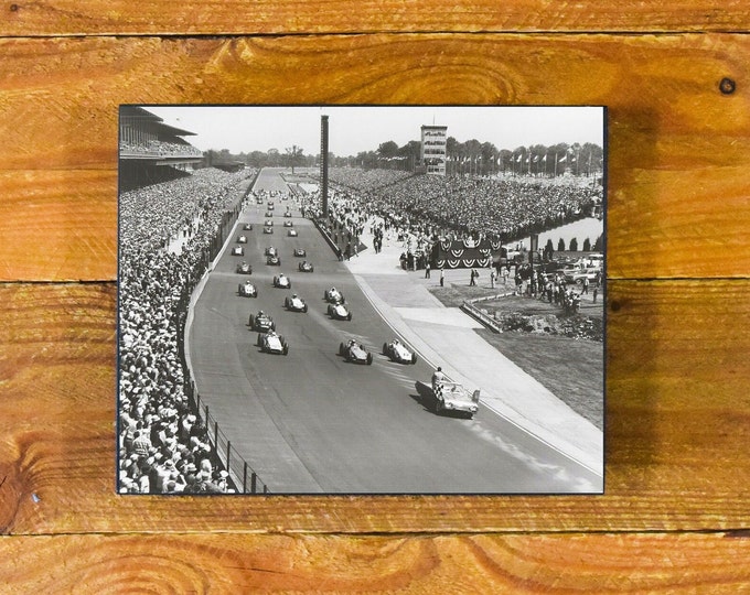 Indianapolis 500 Race - Action Shot 1950's Start of Race Image - Vintage Sports Wood Wall Panel