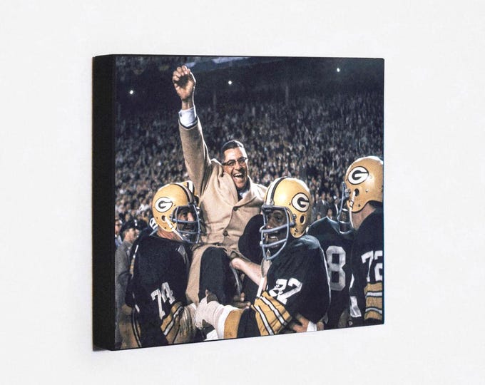 Vince Lombardi & Green Bay Packers 1966 Championship Celebration - Vintage Sports Wood Wall Panel