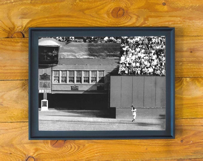 Willie Mays - "The Catch" New York Giants 1954 World Series - Vintage Sports Wall Poster