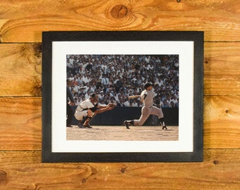 Mickey Mantle - Iconic New York Yankees Centerfielder (1951-1968) - Matted and Framed Vintage Sports Wall Hanging