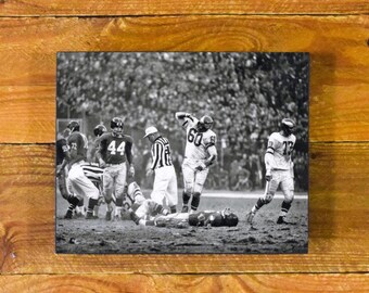 Chuck Bednarik Philadelphia Eagles - "The Hit" 1960 Iconic Photo - Framed Sports Bar & Room Wall Panel