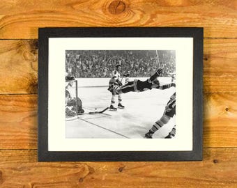 Bobby Orr Boston Bruins - 1970 "Flying Goal" Wins Stanley Cup - Matted and Framed Wall Hanging