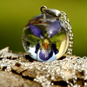 Christmas Gifts, Resin Pendant, Flowers Necklace, Resin Jewelry, Silver Jewelry, Real Flower pendant, Spheres 2.5 cm or 3 cm. Chain 80 cm.
