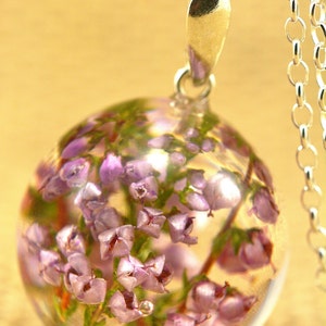 Real Heather Pendant, Natural Heather Necklace, Heather Jewelry, Resin Flower Pendant, Silver Pendant, Sphere 2.5 cm, Chain 80 cm. image 3