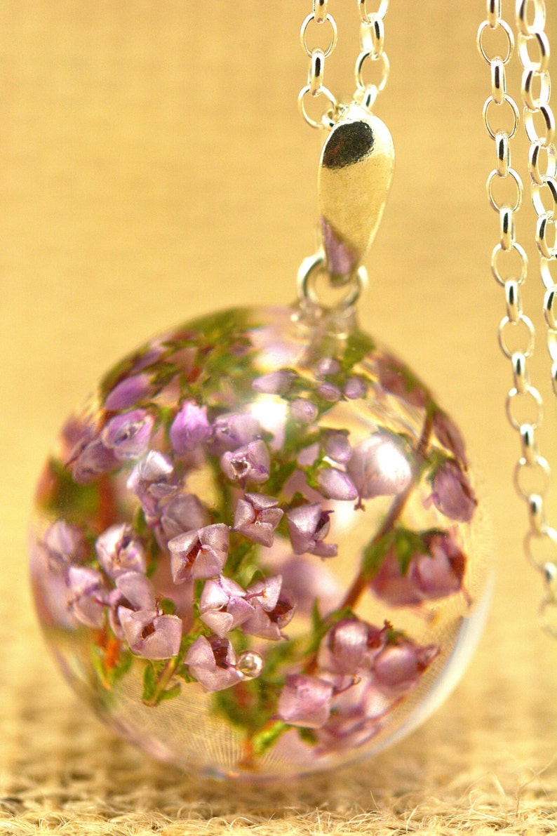 Real Heather Pendant, Natural Heather Necklace, Heather Jewelry, Resin Flower Pendant, Silver Pendant, Sphere 2.5 cm, Chain 80 cm. image 3