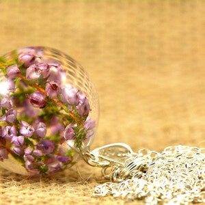 Real Heather Pendant, Natural Heather Necklace, Heather Jewelry, Resin Flower Pendant, Silver Pendant, Sphere 2.5 cm, Chain 80 cm.