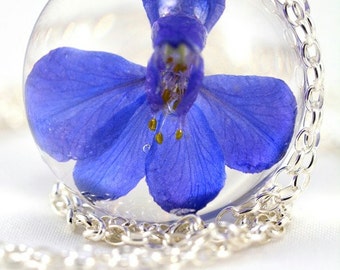 Resin Pendant, Christmas Gift, Forking Larkspur, Violet Resin Pendant, Larkspur Necklace, Real Flower, Sphere 2.5 cm, Chain 45 cm