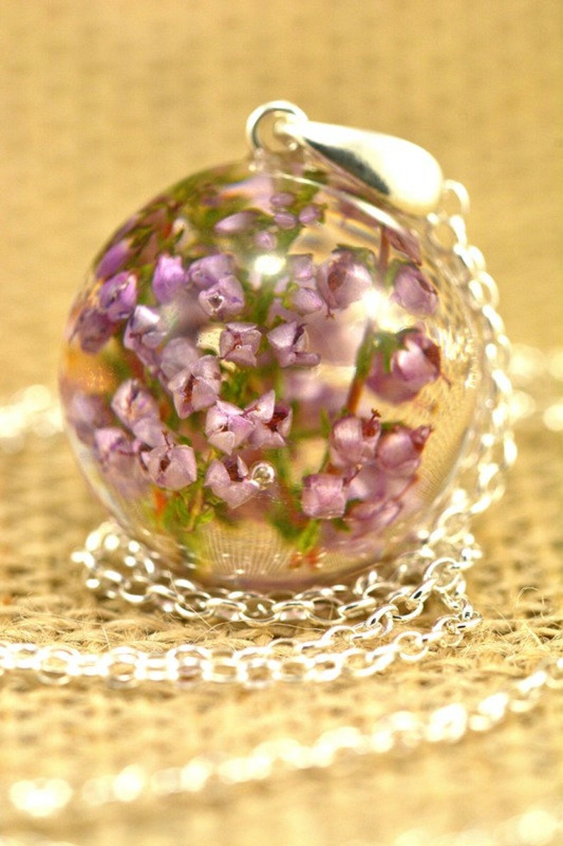 Real Heather Pendant, Natural Heather Necklace, Heather Jewelry, Resin Flower Pendant, Silver Pendant, Sphere 2.5 cm, Chain 80 cm. image 4