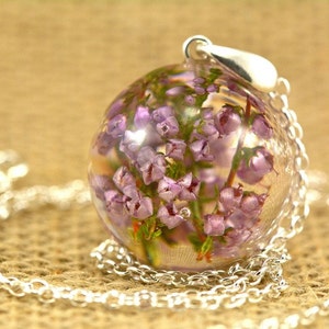 Real Heather Pendant, Natural Heather Necklace, Heather Jewelry, Resin Flower Pendant, Silver Pendant, Sphere 2.5 cm, Chain 80 cm. image 2