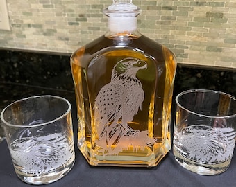 Eagle Engraved Decanter | Blad Eagle Gift | Patriotic Eagle Gift | Custom Whiskey\Bourbon Decanter 23.75 oz.| Optional Matching Rock Glasses