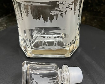 Sand-Carved Moose Decanter: River Scene Whiskey/Scotch/Bourbon
